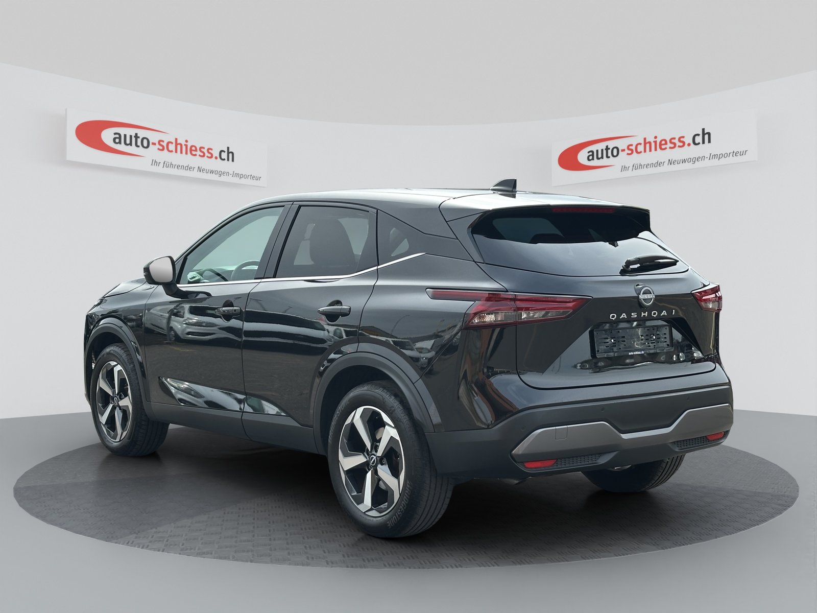 NISSAN Qashqai 1.3 DIG-T MHEV N-Connecta Xtronic, Mild-Hybrid Petrol/Electric, Second hand / Used, Automatic - 3