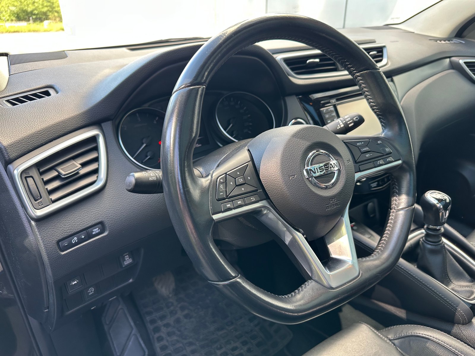 NISSAN Qashqai 1.6 dCi tekna ALL-MODE 4x4, Diesel, Occasion / Utilisé, Manuelle - 6
