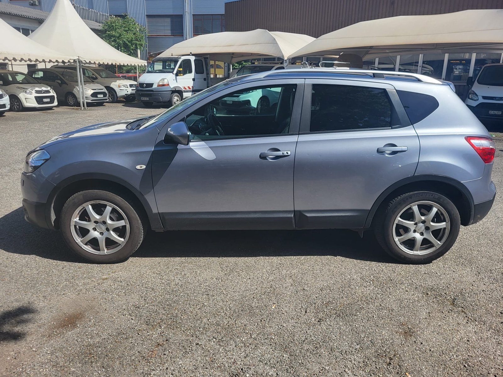 NISSAN Qashqai 2.0 4WD acenta XTronic CVT, Benzin, Occasion / Gebraucht, Automatik - 4