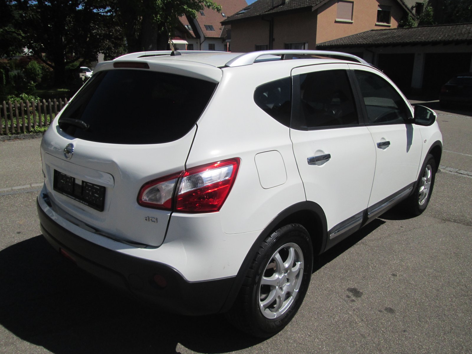 NISSAN Qashqai 1.6 dCi 4WD acenta, Diesel, Occasion / Utilisé, Manuelle - 5