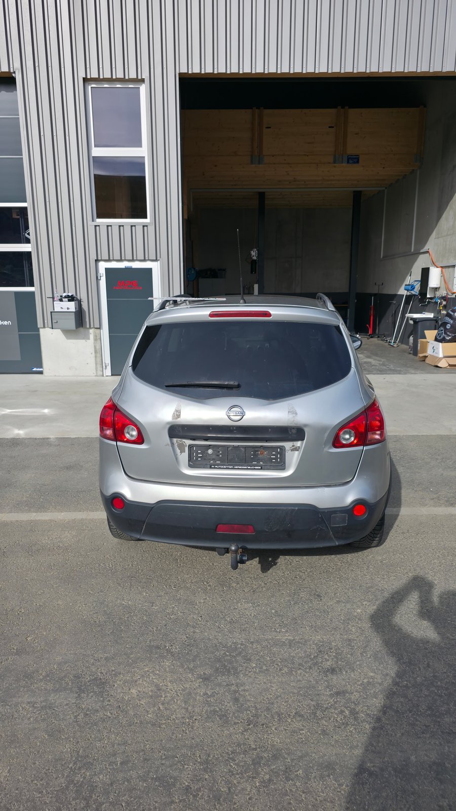 NISSAN Qashqai +2 2.0 dCi 4WD acenta, Diesel, Occasion / Gebraucht, Handschaltung - 4