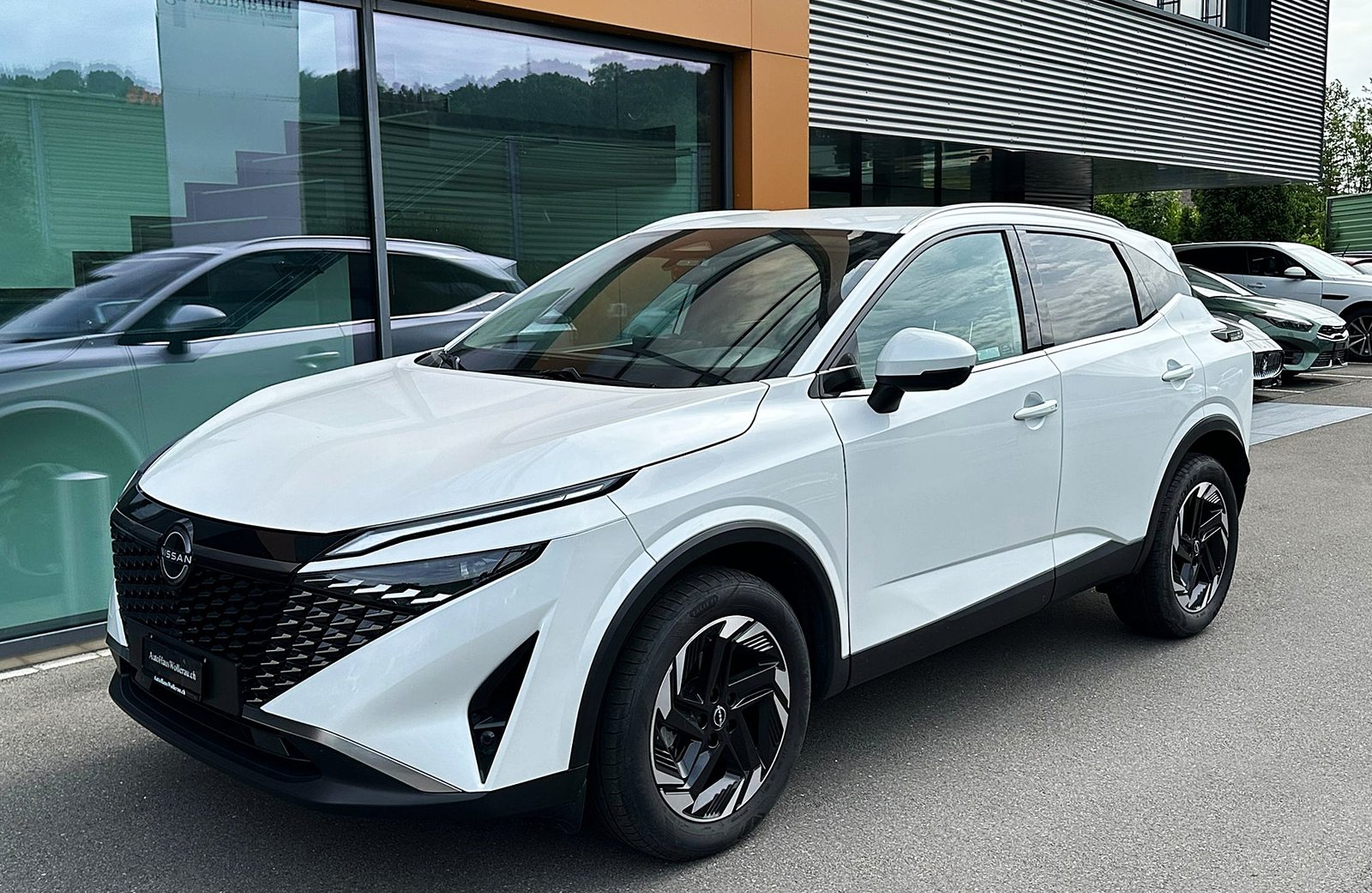 NISSAN Qashqai 1.3 DIG-T MHEV N-Connecta Xtronic, Mild-Hybrid Benzin/Elektro, Occasion / Gebraucht, Automatik - 2
