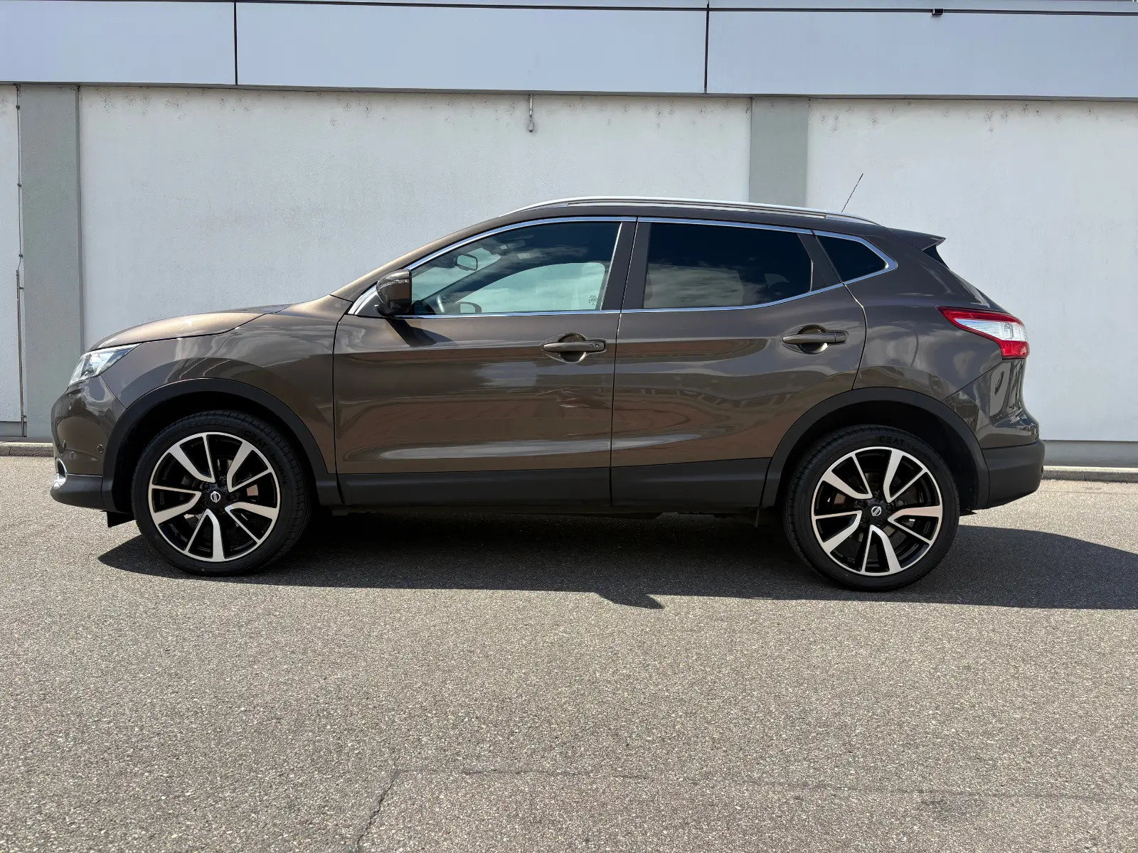 NISSAN Qashqai 1.6 DIG-T 163 N-Connecta, Essence, Occasion / Utilisé, Manuelle - 2