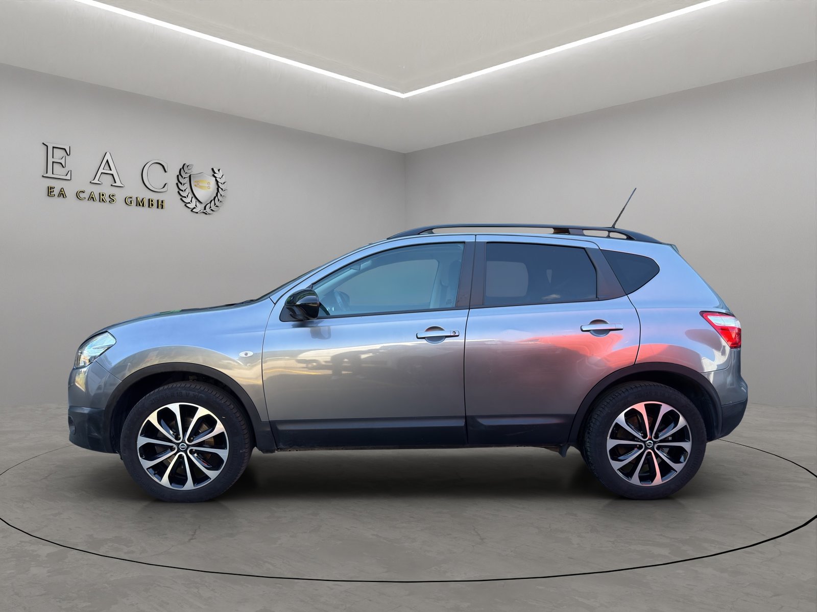 NISSAN Qashqai 2.0 i-Way XTronic CVT, Petrol, Second hand / Used, Automatic - 2