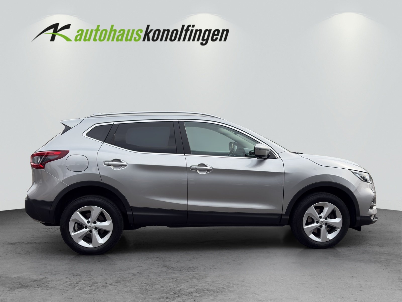 NISSAN Qashqai 1.7 dCi Tekna 4x4, Diesel, Second hand / Used, Automatic - 5