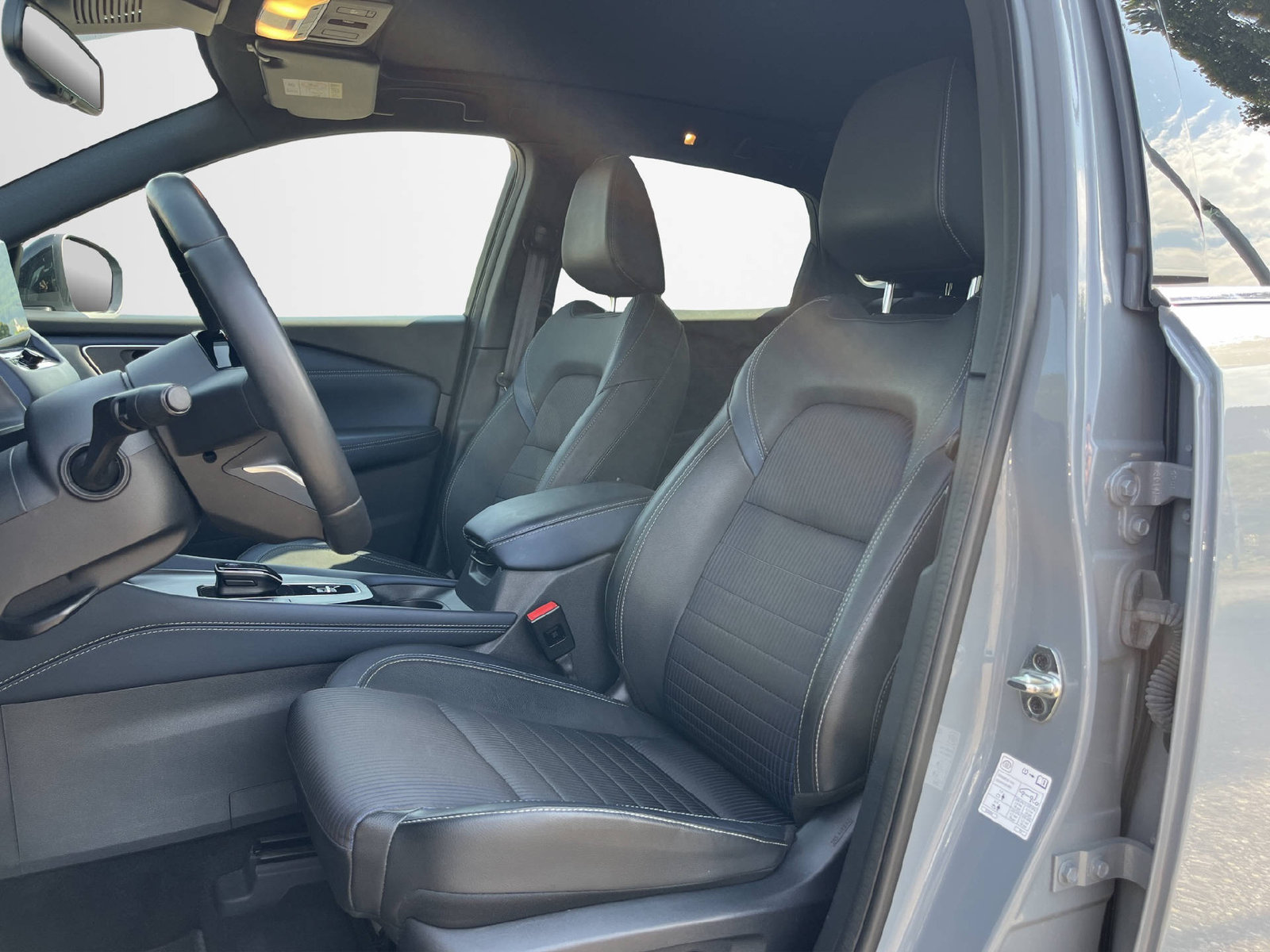 NISSAN Qashqai 1.5 VC-T Tekna, Voll-Hybrid Benzin/Elektro, Occasion / Gebraucht, Automatik - 7