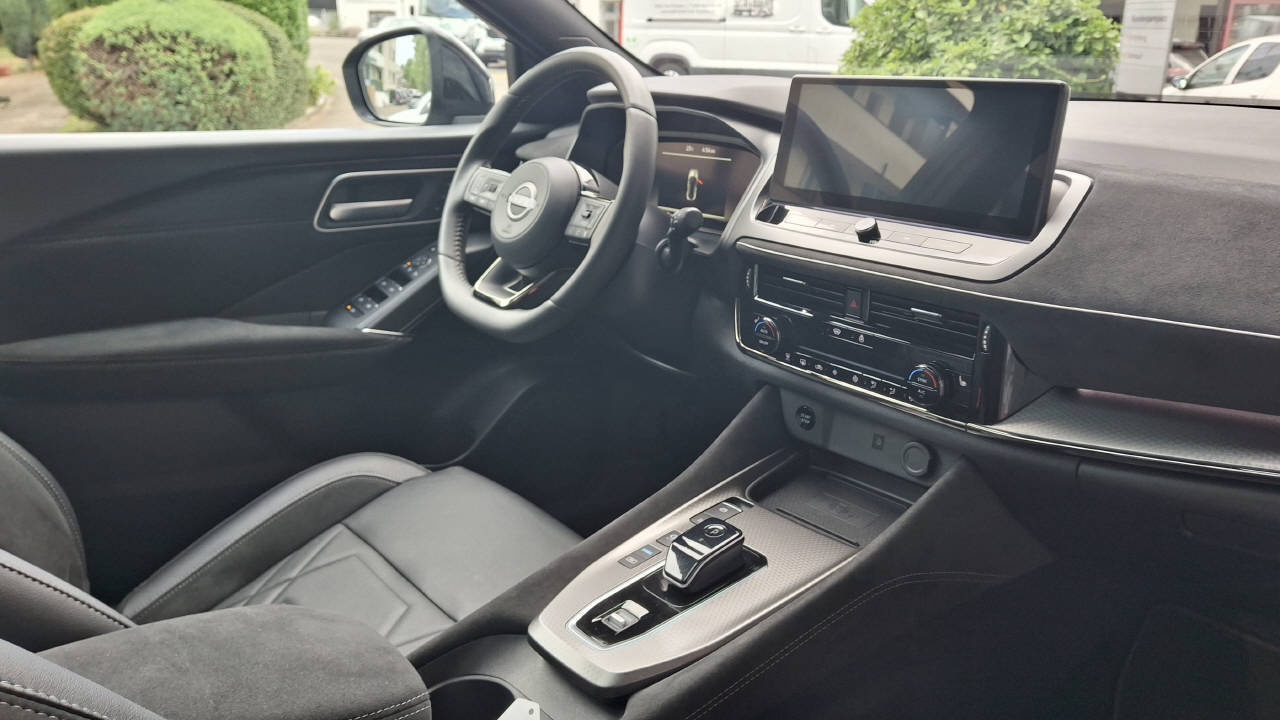 NISSAN Qashqai 1.5 VC-T N-Design, Full-Hybrid Petrol/Electric, Second hand / Used, Automatic - 6