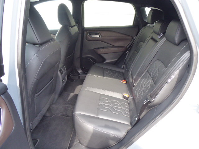 NISSAN Qashqai 1.3 DIG-T Tekna 4x4 Aut., Hybride Leggero Benzina/Elettrica, Occasioni / Usate, Automatico - 6