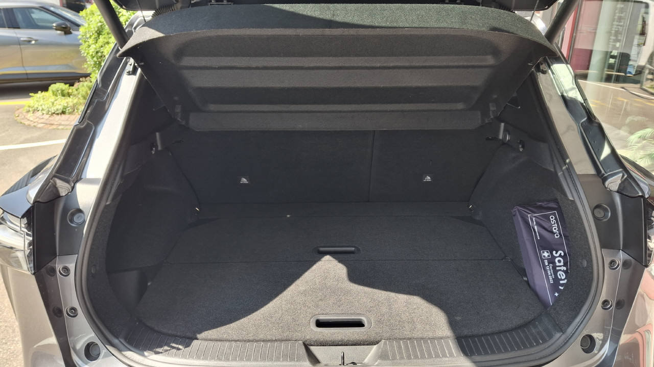 NISSAN Qashqai 1.5 VC-T Tekna+, Full-Hybrid Petrol/Electric, Second hand / Used, Automatic - 6