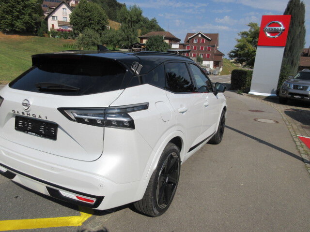 NISSAN Qashqai 1.3 DIG-T N-Design 4x4, Mild-Hybrid Benzin/Elektro, Occasion / Gebraucht, Automatik - 3