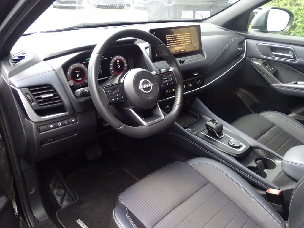 NISSAN Qashqai 1.3 DIG-T 158 Tekna+ 4x4, Hybride Léger Essence/Électricité, Occasion / Utilisé, Automatique - 4