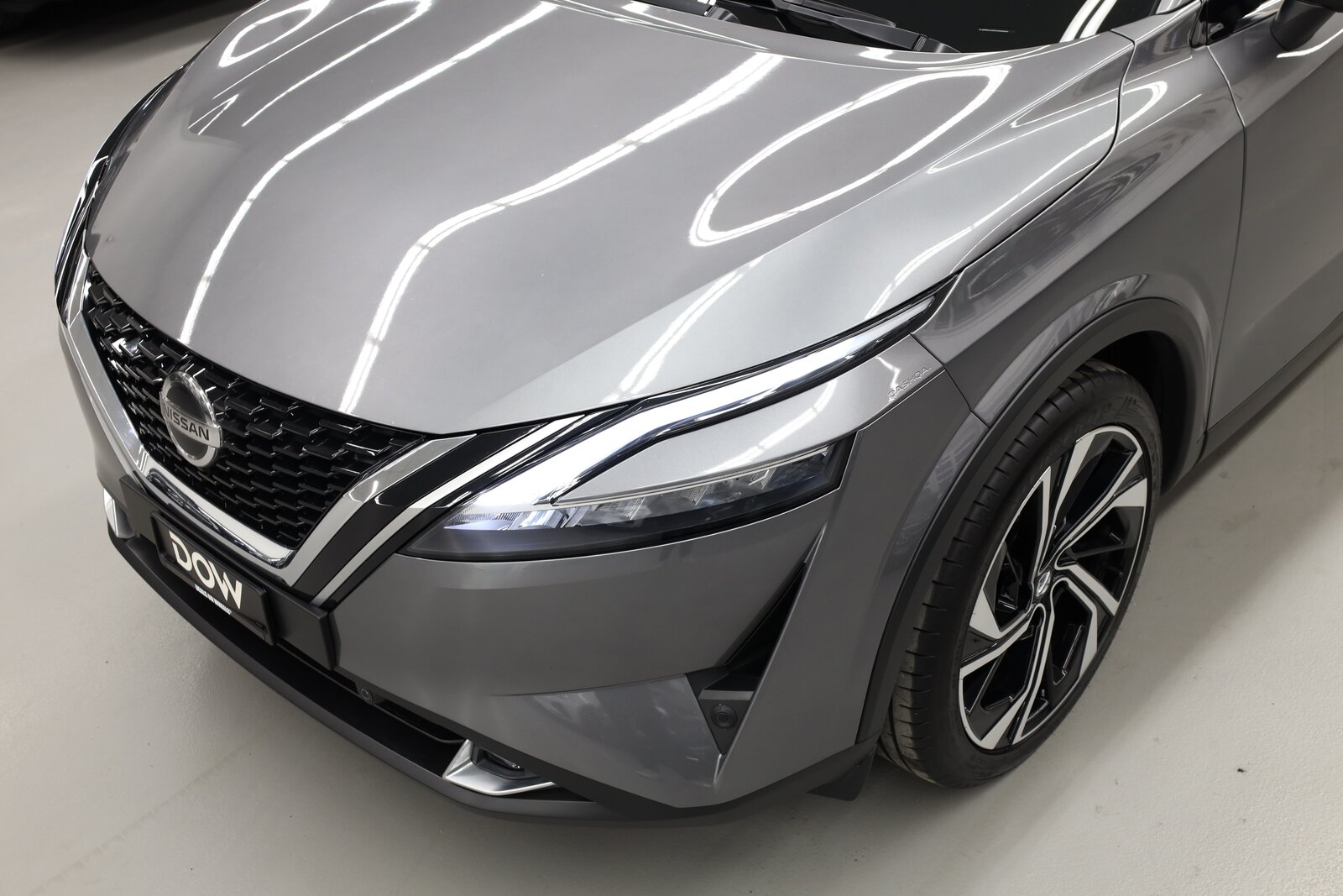 NISSAN Qashqai 1.3 DIG-T Tekna+ 4x4, Mild-Hybrid Petrol/Electric, Second hand / Used, Automatic - 5