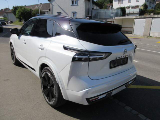 NISSAN Qashqai 1.3 DIG-T N-Design 4x4, Mild-Hybrid Benzin/Elektro, Occasion / Gebraucht, Automatik - 4
