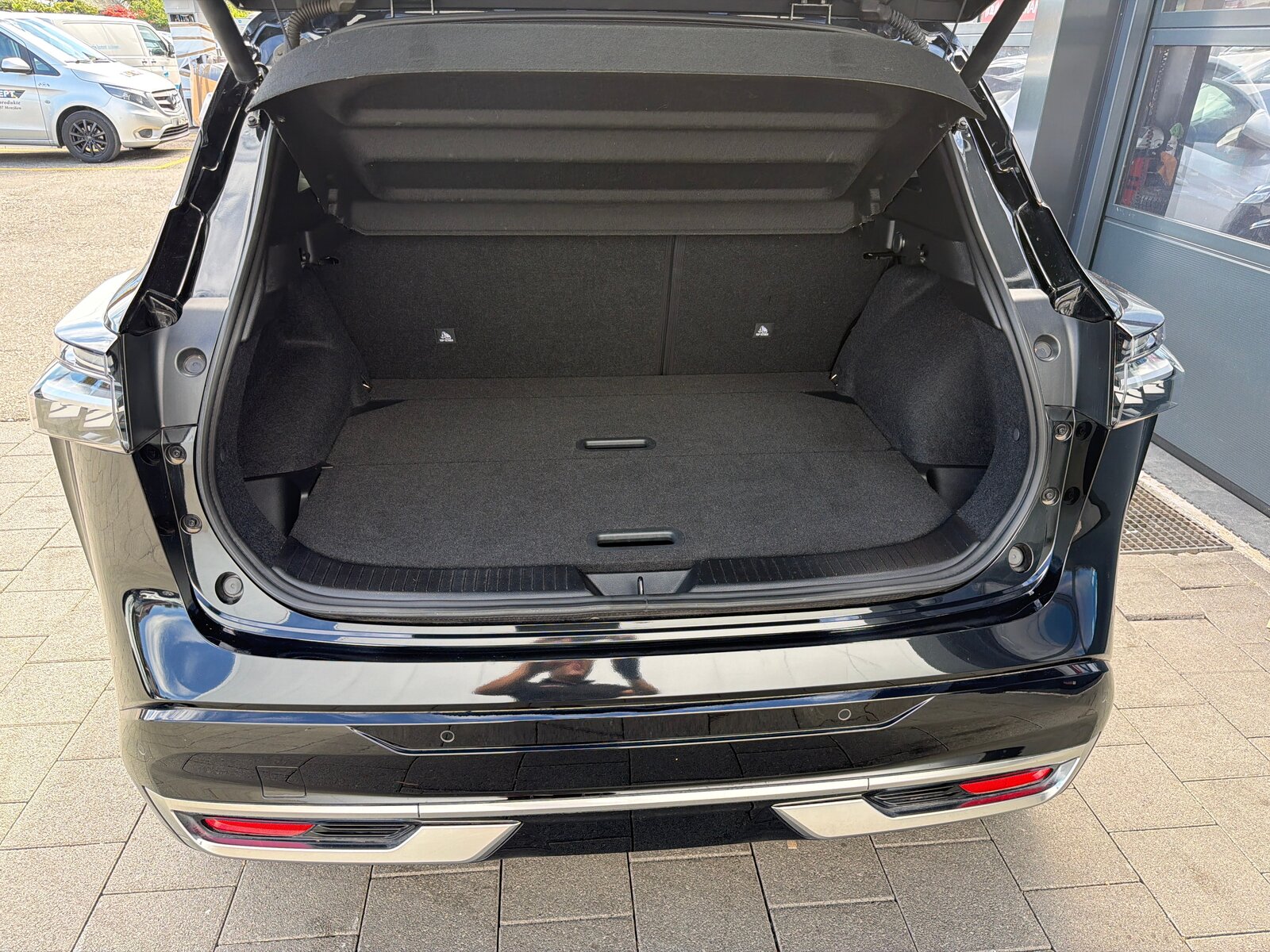 NISSAN Qashqai 1.3 DIG-T MHEV Tekna+ Xtronic, Mild-Hybrid Benzin/Elektro, Occasion / Gebraucht, Automatik - 6