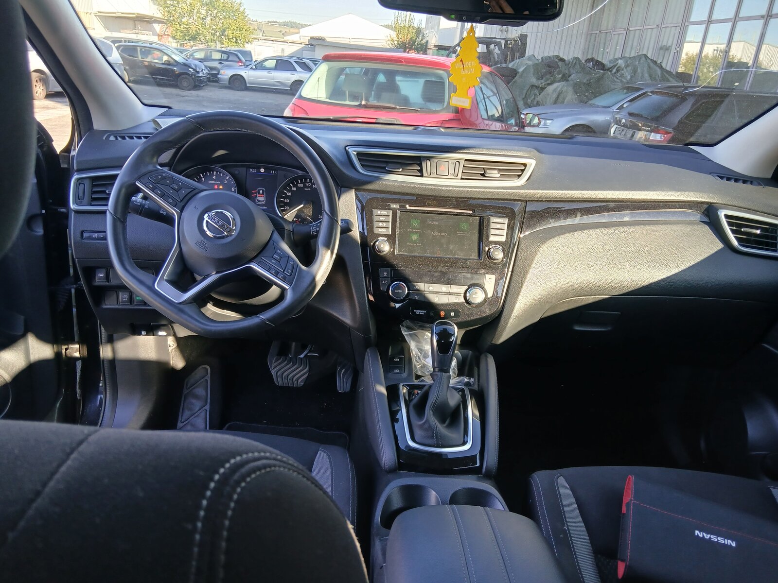 NISSAN Qashqai 1.3 DIG-T tekna DCT, Essence, Occasion / Utilisé, Automatique - 4