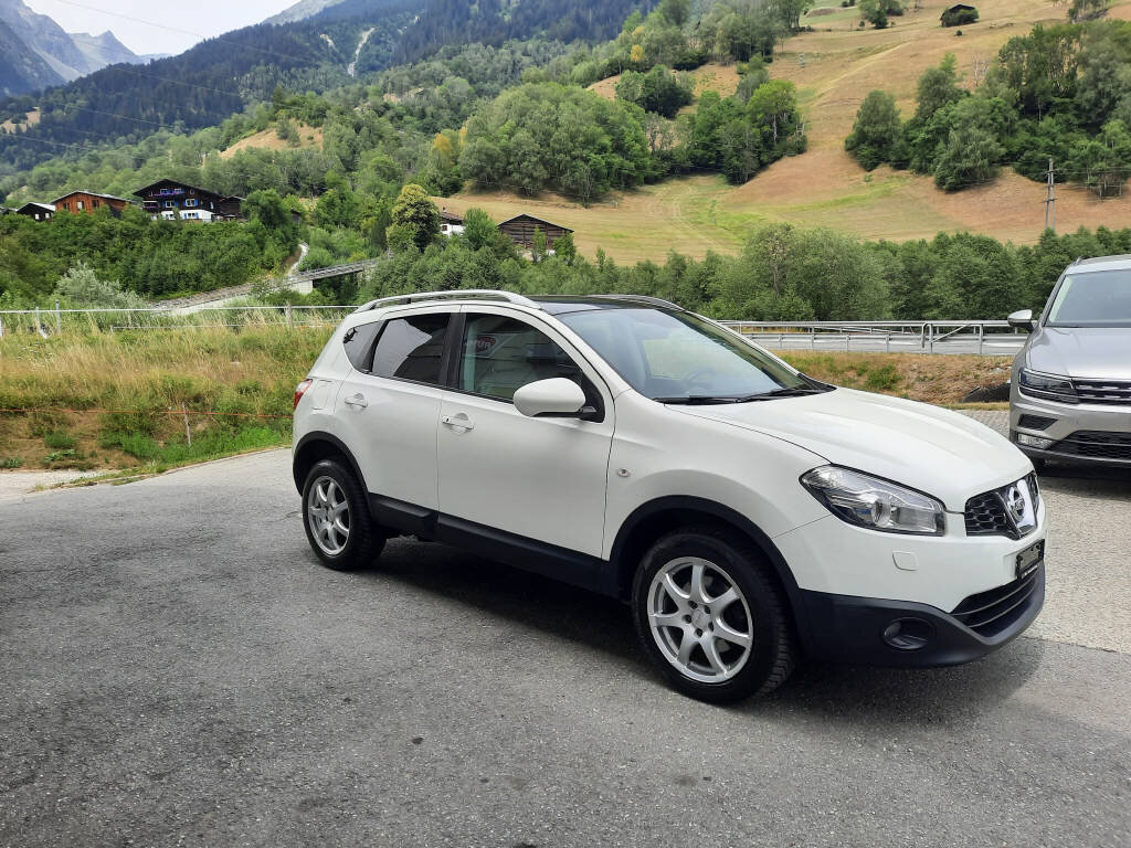 NISSAN Qashqai 2.0 16V Tekna 4x4, Benzin, Occasion / Gebraucht, Automatik - 4