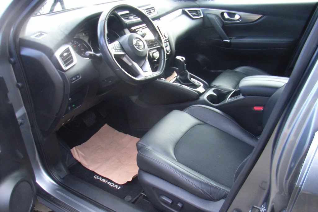 NISSAN QASHQAI 1.2 DIG-T Tekna, Petrol, Second hand / Used, Automatic - 4