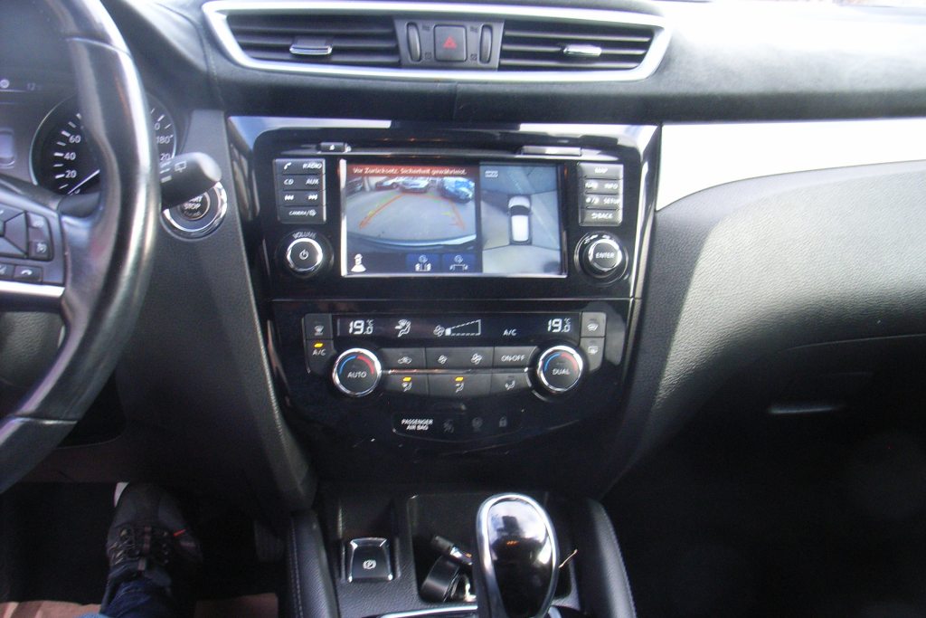NISSAN QASHQAI 1.2 DIG-T Tekna, Petrol, Second hand / Used, Automatic - 7