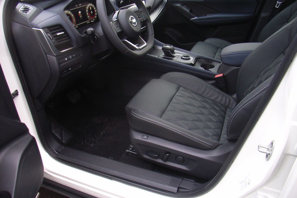 NISSAN Qashqai 1.3 DIG-T 158 Tekna+ 4x4, Mild-Hybrid Benzin/Elektro, Vorführwagen, Automatik - 3