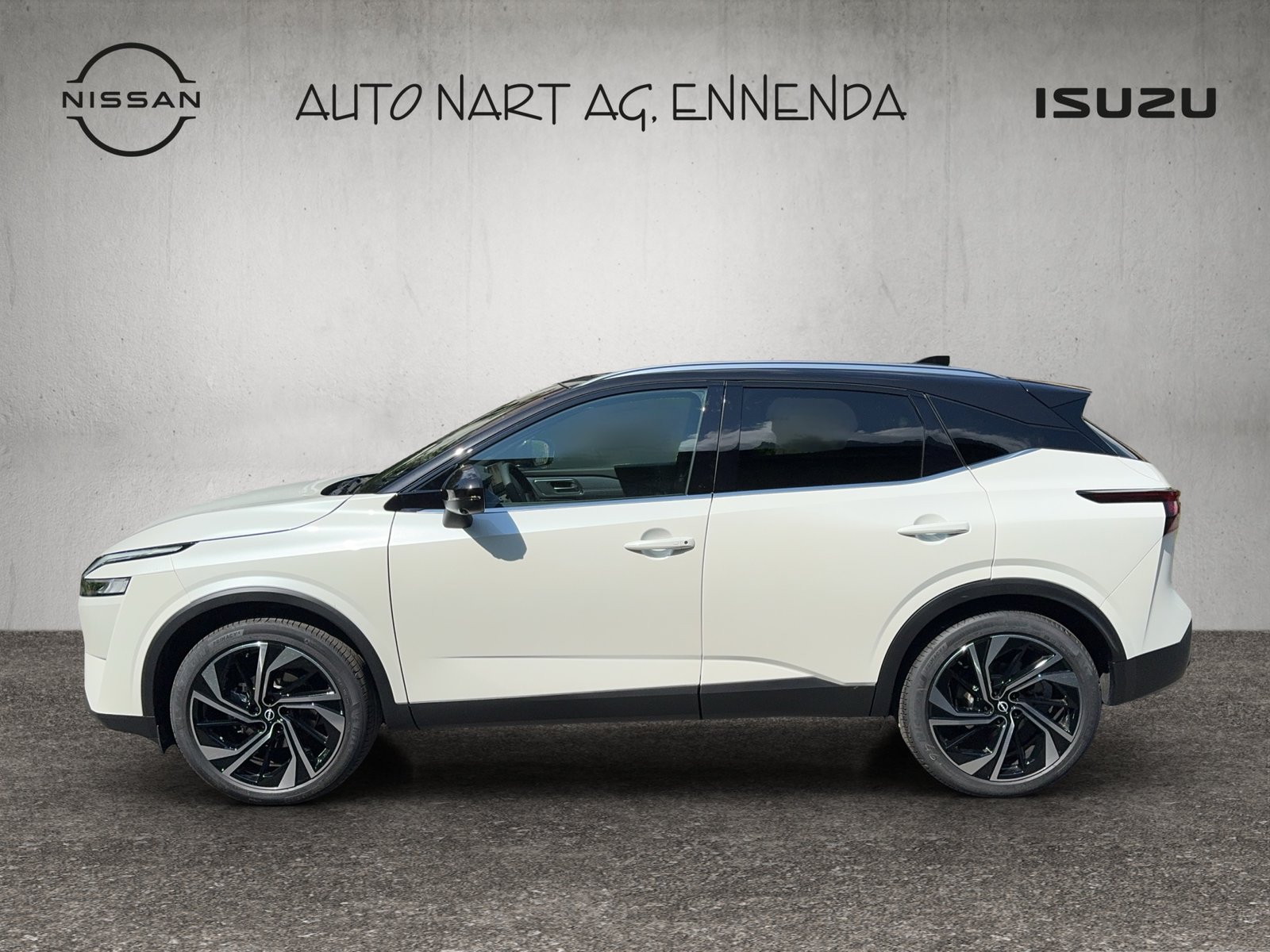 NISSAN Qashqai 1.3 MHEV Tekna+ 4x4, Mild-Hybrid Petrol/Electric, Ex-demonstrator, Automatic - 2