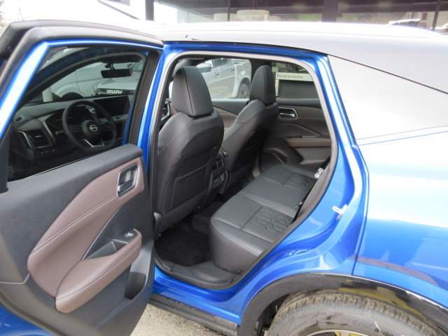 NISSAN Qashqai 1.3 DIG-T 158 Tekna 4x4, Mild-Hybrid Petrol/Electric, Ex-demonstrator, Automatic - 7