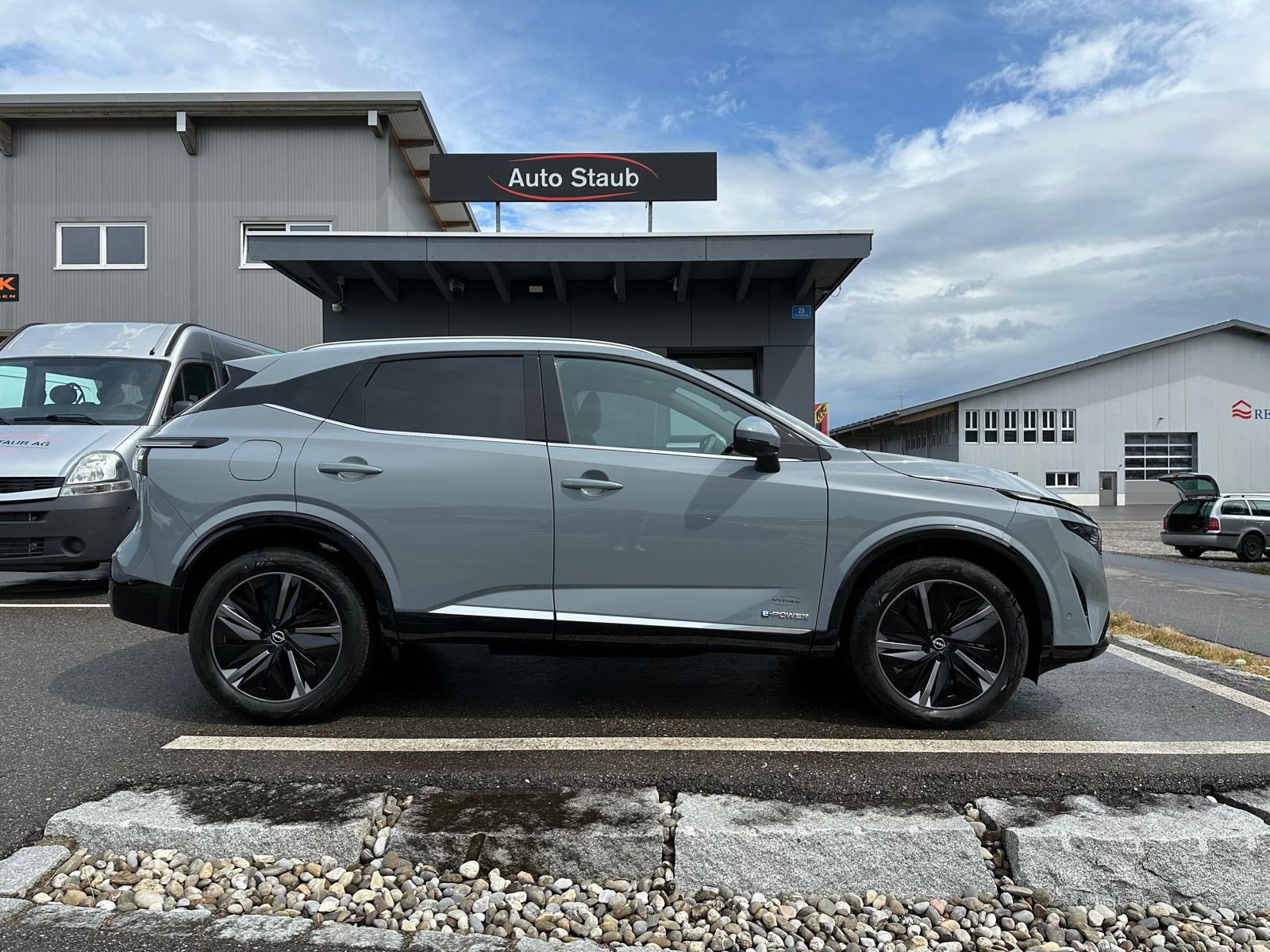 NISSAN Qashqai 1.5 VC-T Tekna, Hybride Integrale Benzina/Elettrica, Auto dimostrativa, Automatico - 2