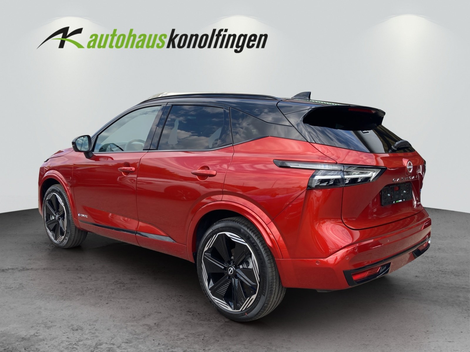NISSAN Qashqai 1.5 VC-T N-Design, Full-Hybrid Petrol/Electric, Ex-demonstrator, Automatic - 3