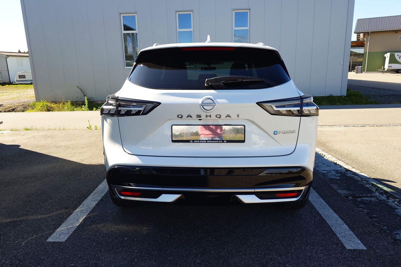 NISSAN Qashqai 1.5 VC-T Tekna, Hybride Intégral Essence/Électricité, Voiture de démonstration, Automatique - 6