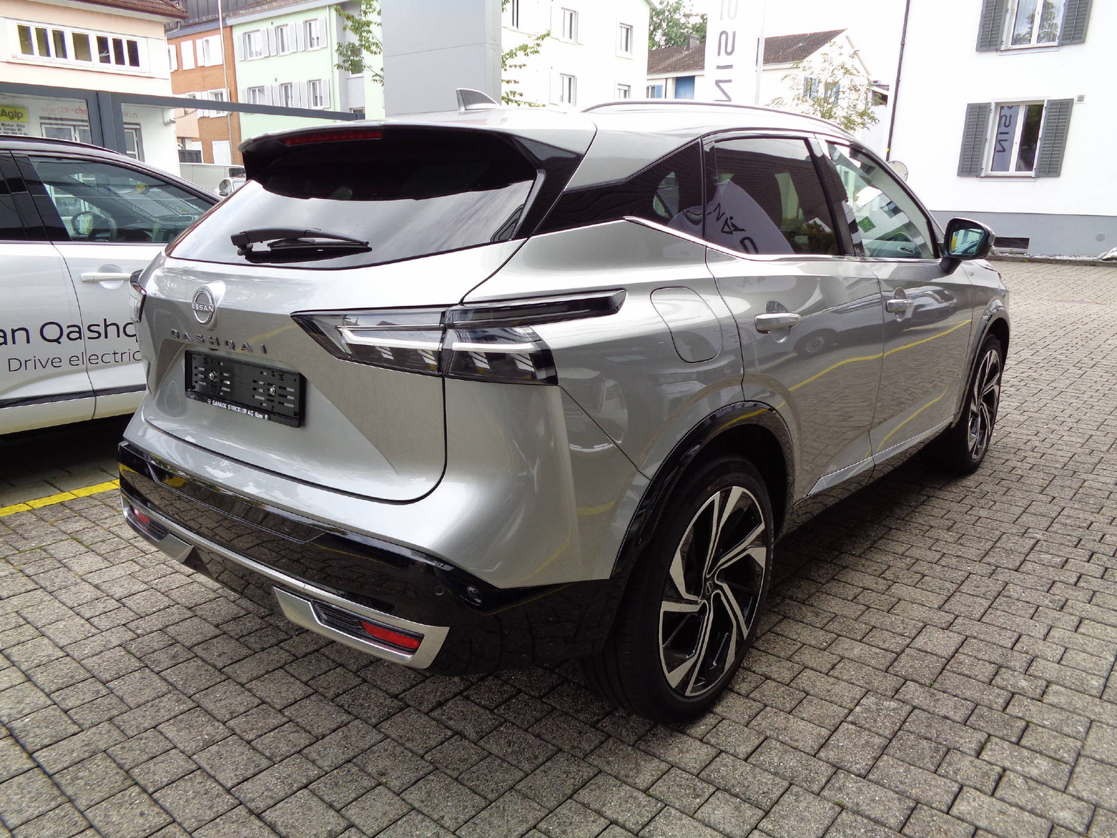NISSAN Qashqai 1.3 DIG-T Tekna+ 4x4, Hybride Leggero Benzina/Elettrica, Auto dimostrativa, Automatico - 4