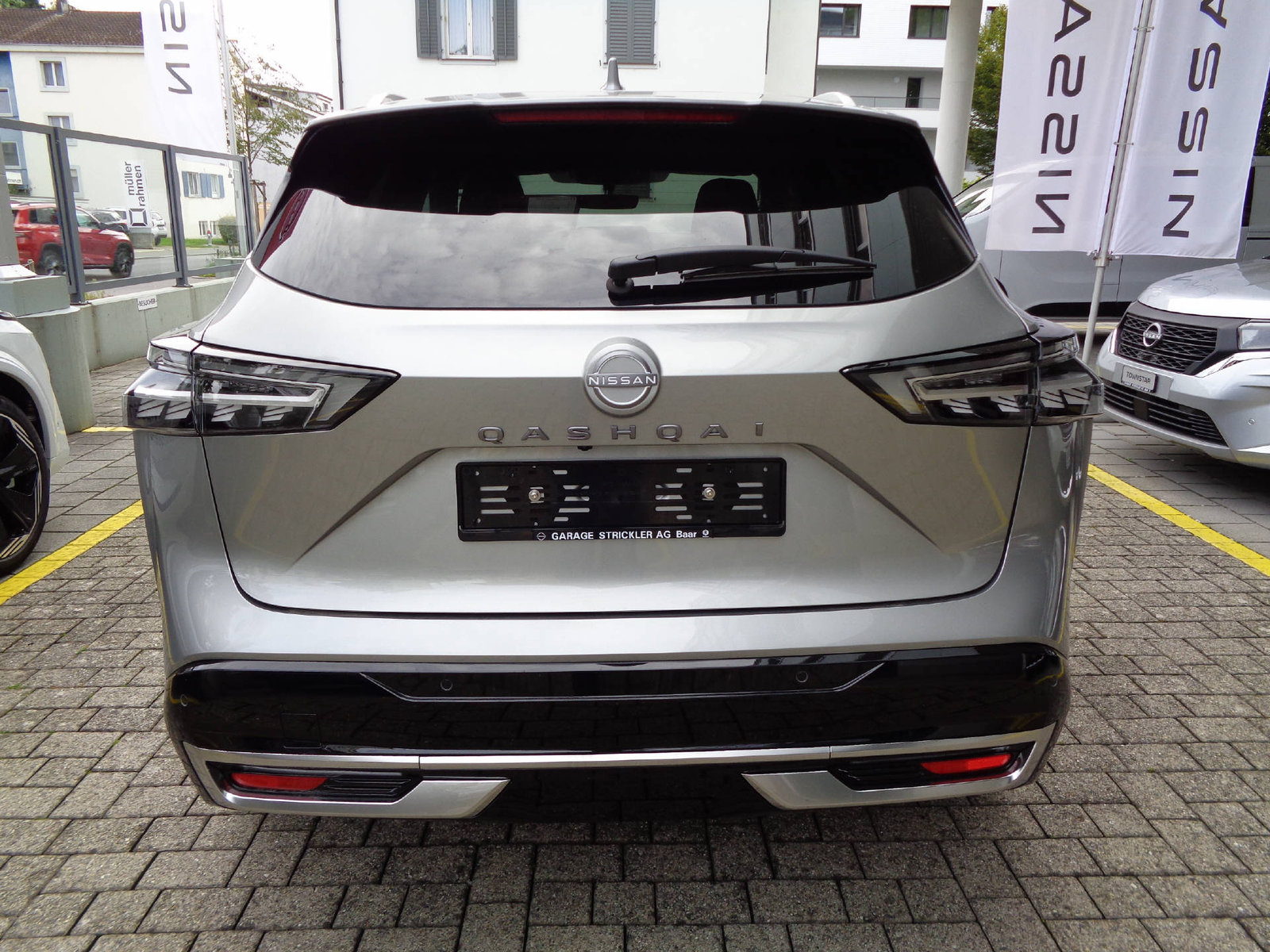 NISSAN Qashqai 1.3 DIG-T Tekna+ 4x4, Hybride Leggero Benzina/Elettrica, Auto dimostrativa, Automatico - 6