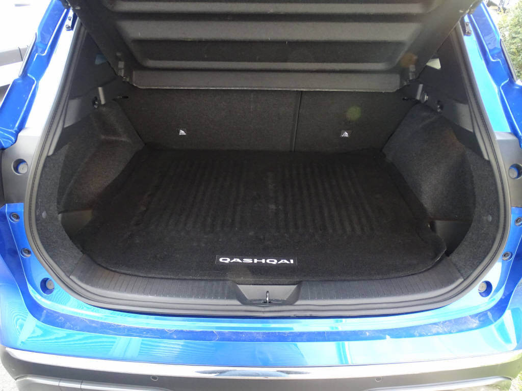 NISSAN Qashqai 1.5 VC-T N-Connecta, Hybride Intégral Essence/Électricité, Occasion / Utilisé, Automatique - 7