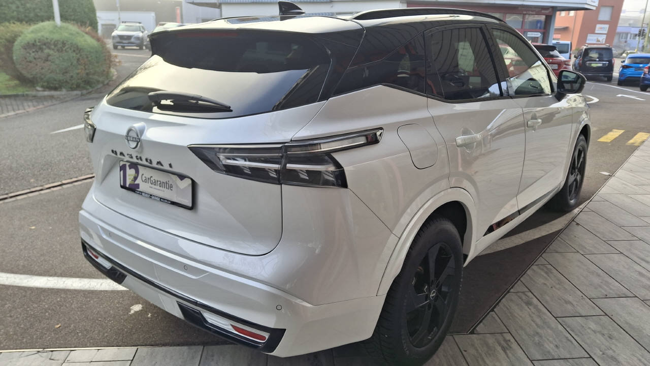 NISSAN Qashqai 1.3 DIG-T N-Design 4x4, Hybride Léger Essence/Électricité, Occasion / Utilisé, Automatique - 4