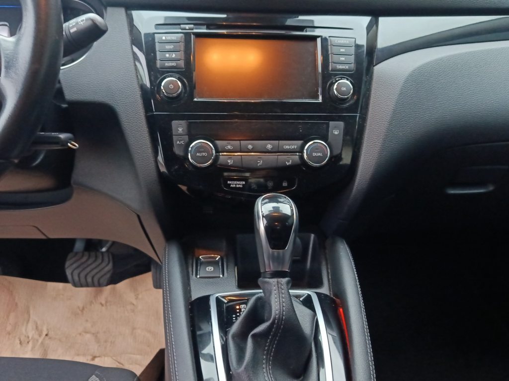 NISSAN Qashqai 1.7 dCi Acenta 4x4, Diesel, Occasion / Gebraucht, Automat - 7