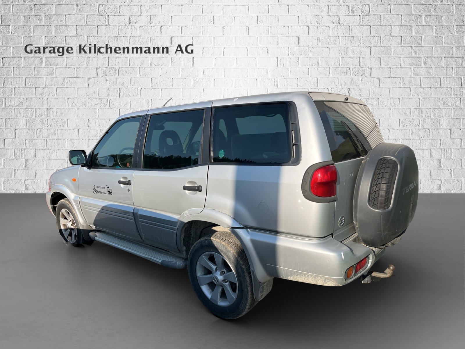 NISSAN Terrano 3.0 Di Elegance Wagon, Diesel, Occasion / Gebraucht, Handschaltung - 2