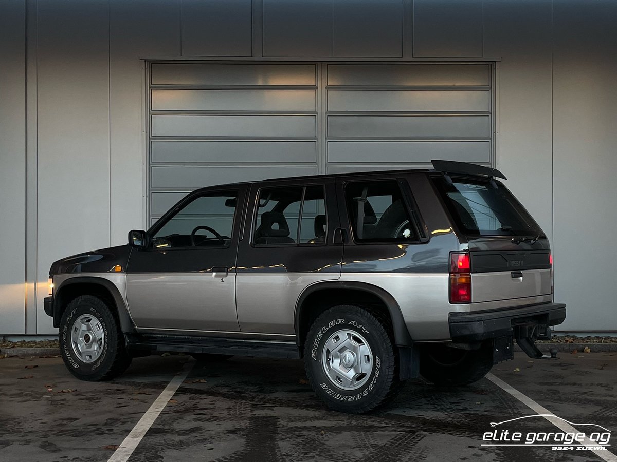 NISSAN Terrano 3.0 V6 Automat, Essence, Voiture de collection, Automatique - 3