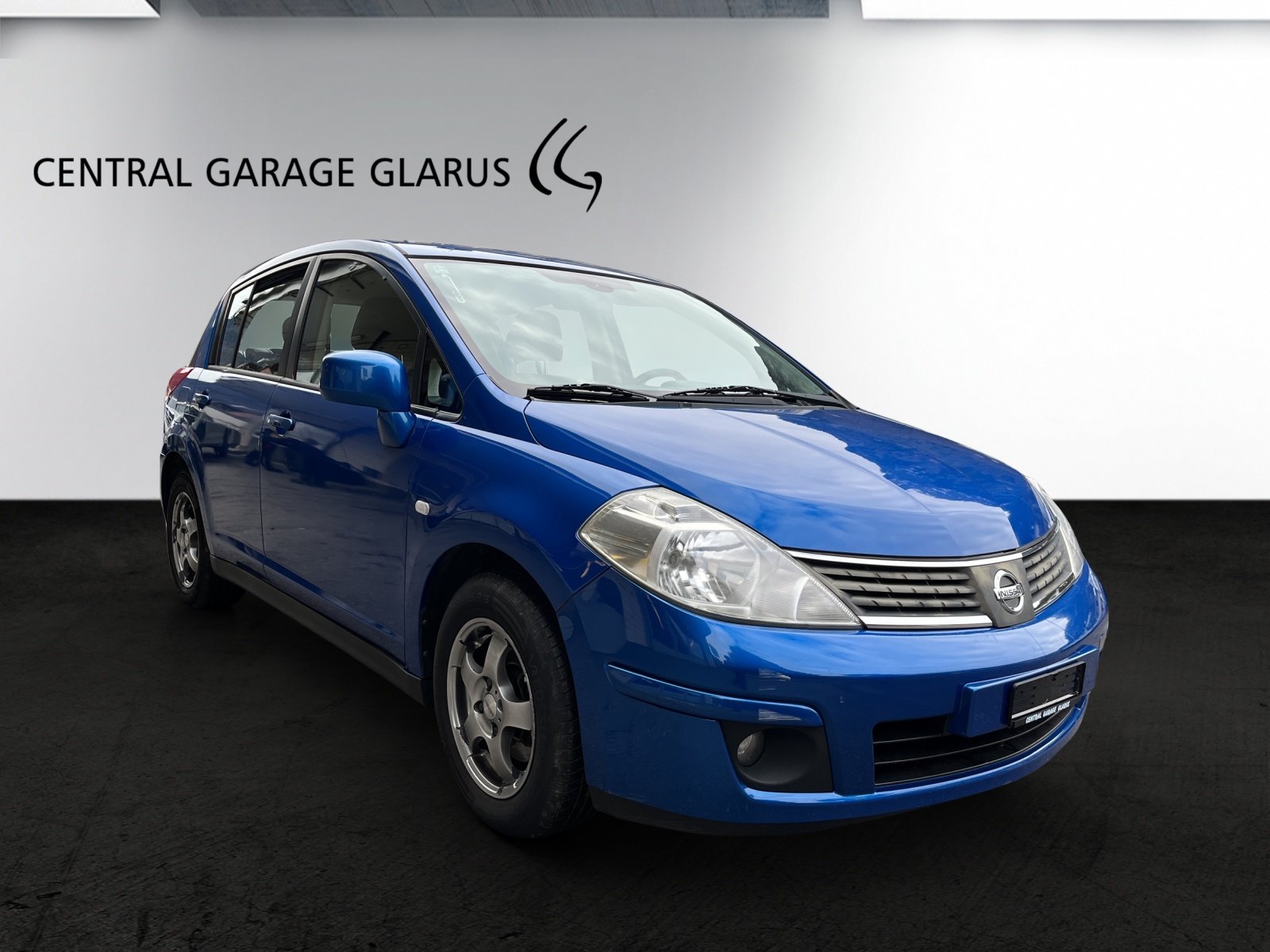 NISSAN Tiida 1.8 acenta, Petrol, Second hand / Used, Manual - 2