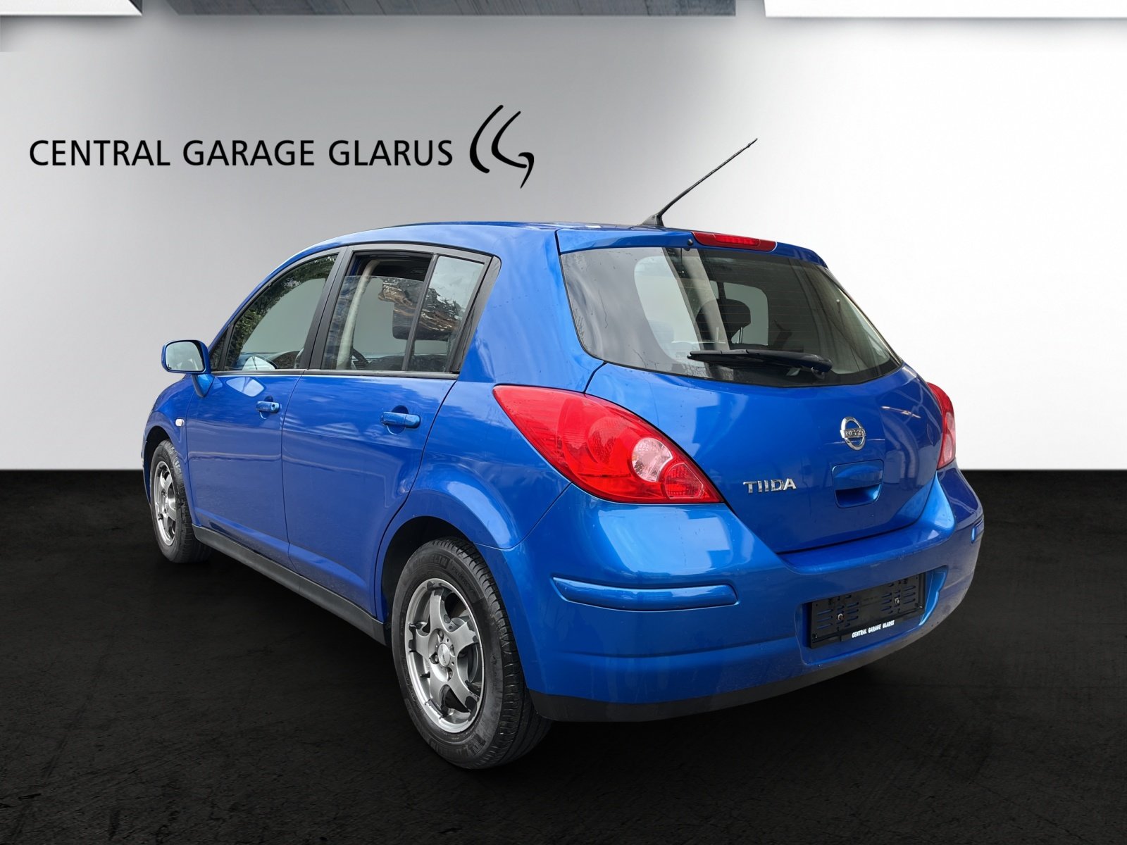 NISSAN Tiida 1.8 acenta, Petrol, Second hand / Used, Manual - 7