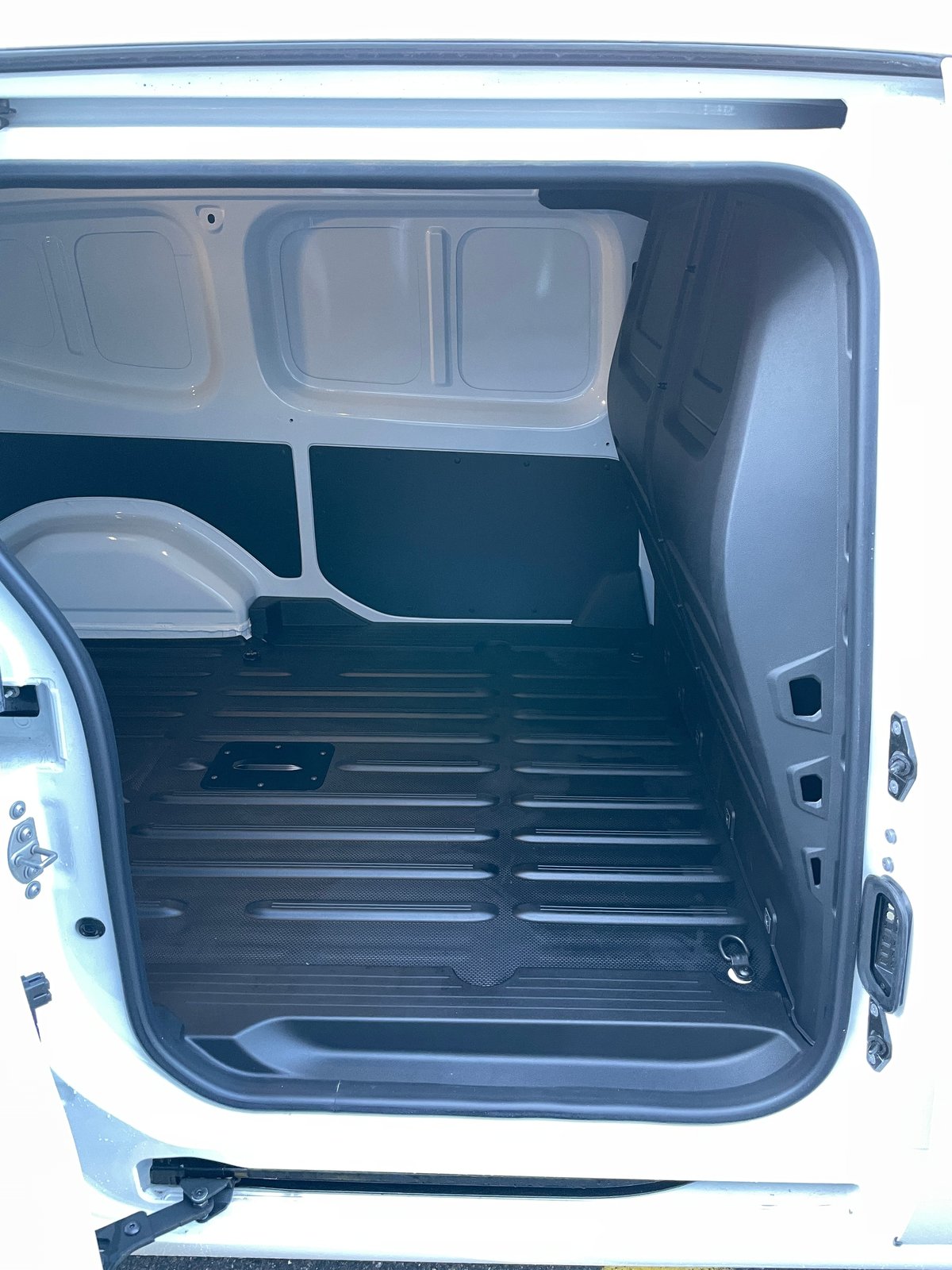 NISSAN Townstar EV45 kWh 22kW L2 Acenta mit AHK, Elettrica, Auto nuove, Automatico - 5