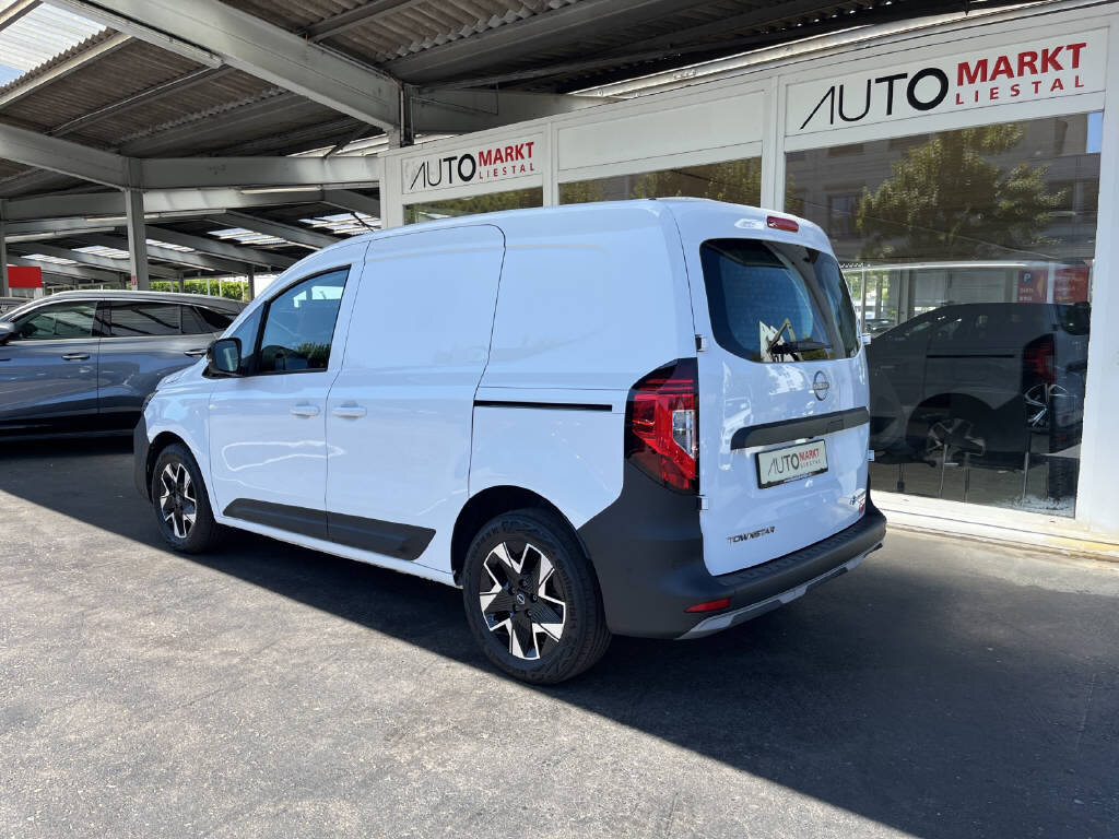 NISSAN Townstar Kaw. 2.2 t L1 EV45 22 kw Tekna, Electric, Ex-demonstrator, Automatic - 3