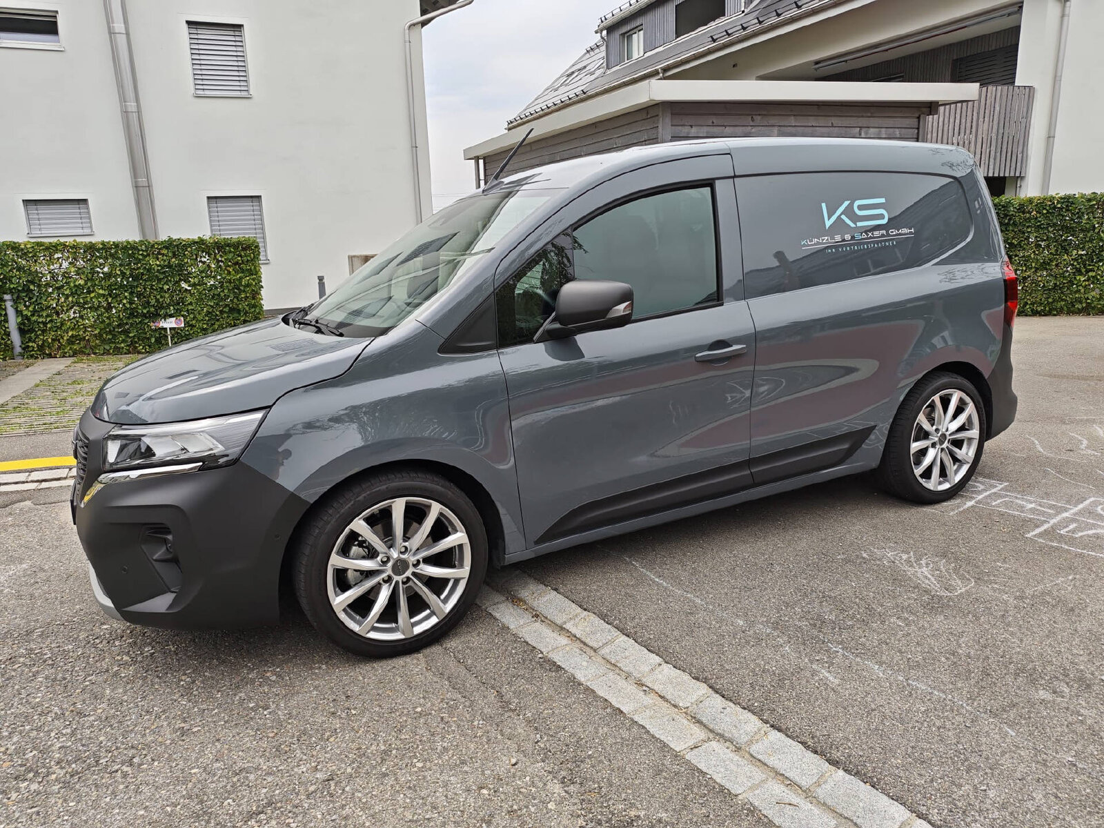 NISSAN TOWNSTAR