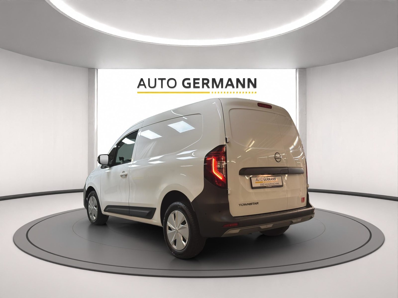 NISSAN Townstar Kaw. 2.0 t L1 1.3 DIG-T 130 Visia, Benzin, Occasion / Gebraucht, Handschaltung - 2