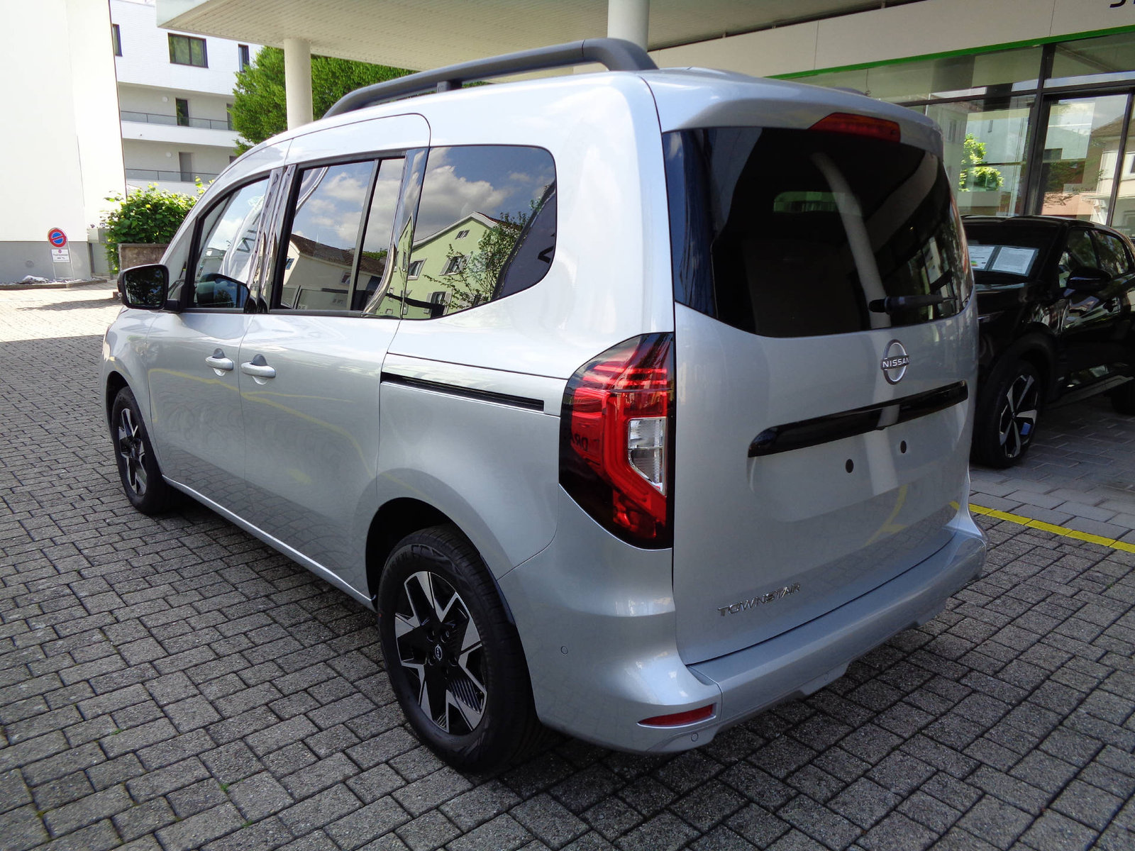 NISSAN Townstar 1.3 DIG-T 130 Tekna, Essence, Voiture de démonstration, Manuelle - 2
