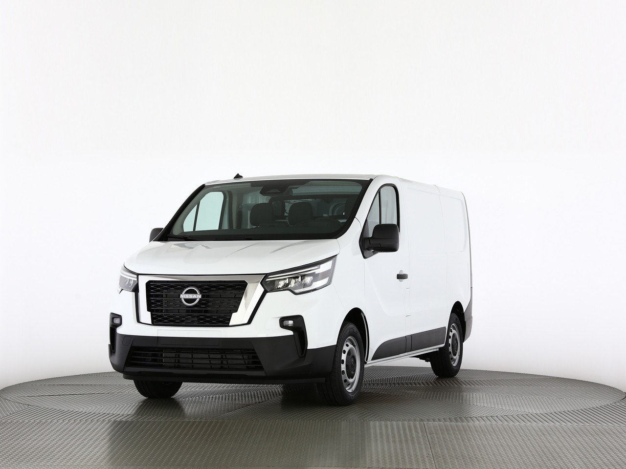 NISSAN Van L1H1 150 E6e 6DCT N-Connecta