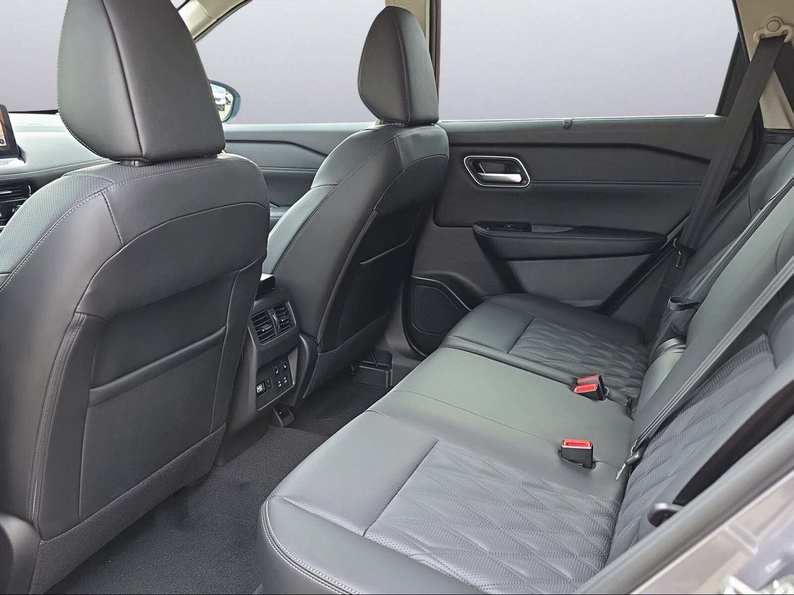 NISSAN X-Trail 1.5 VC-T Tekna+ e-4orce 7P, Hybride Intégral Essence/Électricité, Véhicule neuf pré-immatriculé, Automatique - 7