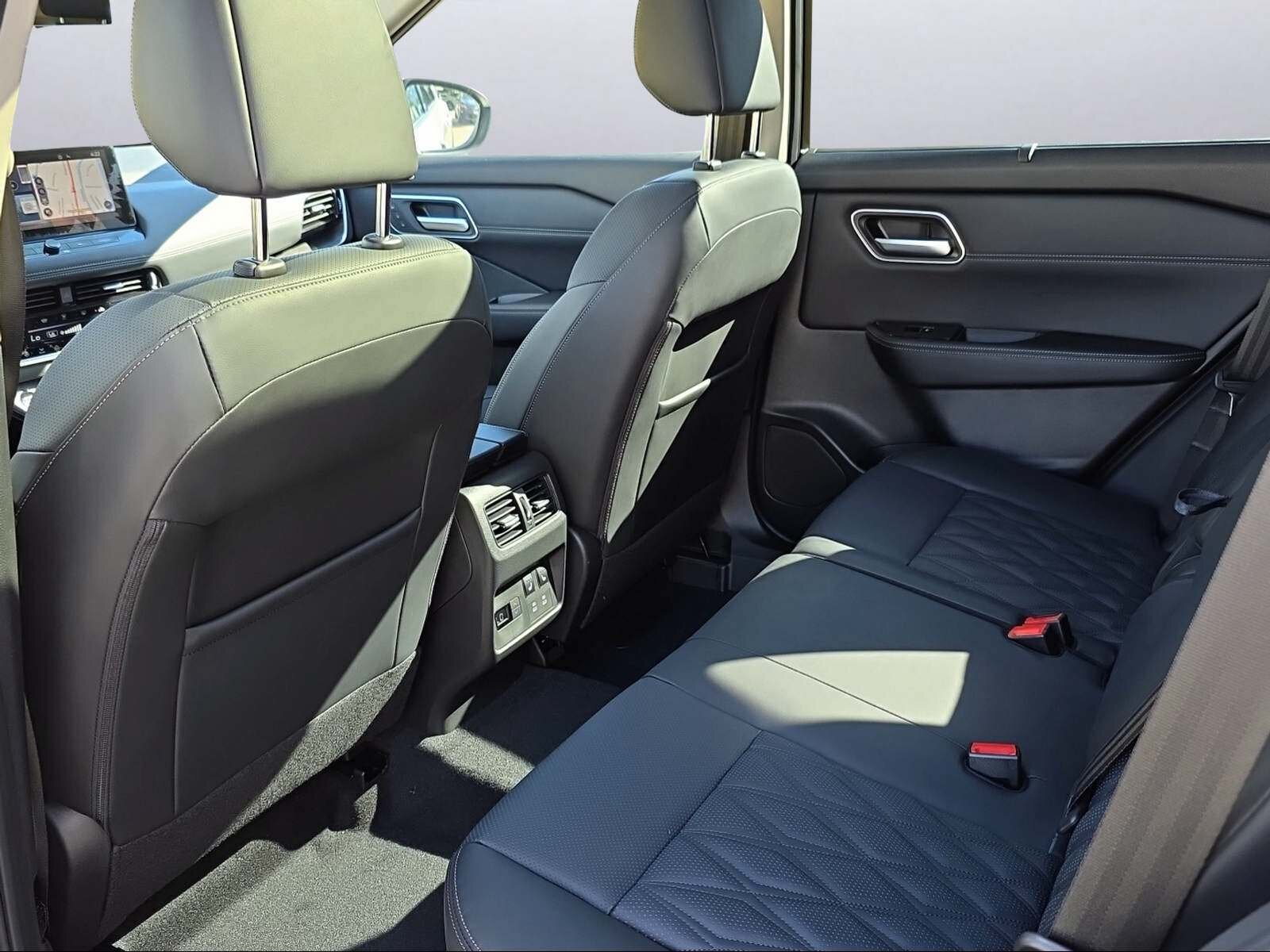 NISSAN X-Trail 1.5 VC-T Tekna+ e-4orce 7P, Hybride Intégral Essence/Électricité, Véhicule neuf pré-immatriculé, Automatique - 7