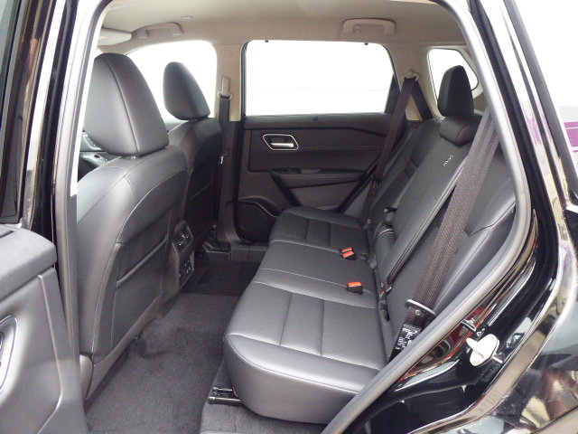 NISSAN X-Trail 1.5 VC-T Tekna e-4orce, Voll-Hybrid Benzin/Elektro, Neuwagen, Automatik - 7