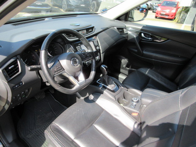 NISSAN X-Trail 2.0 dCi Tekna 4x4, Diesel, Occasion / Gebraucht, Automatik - 7
