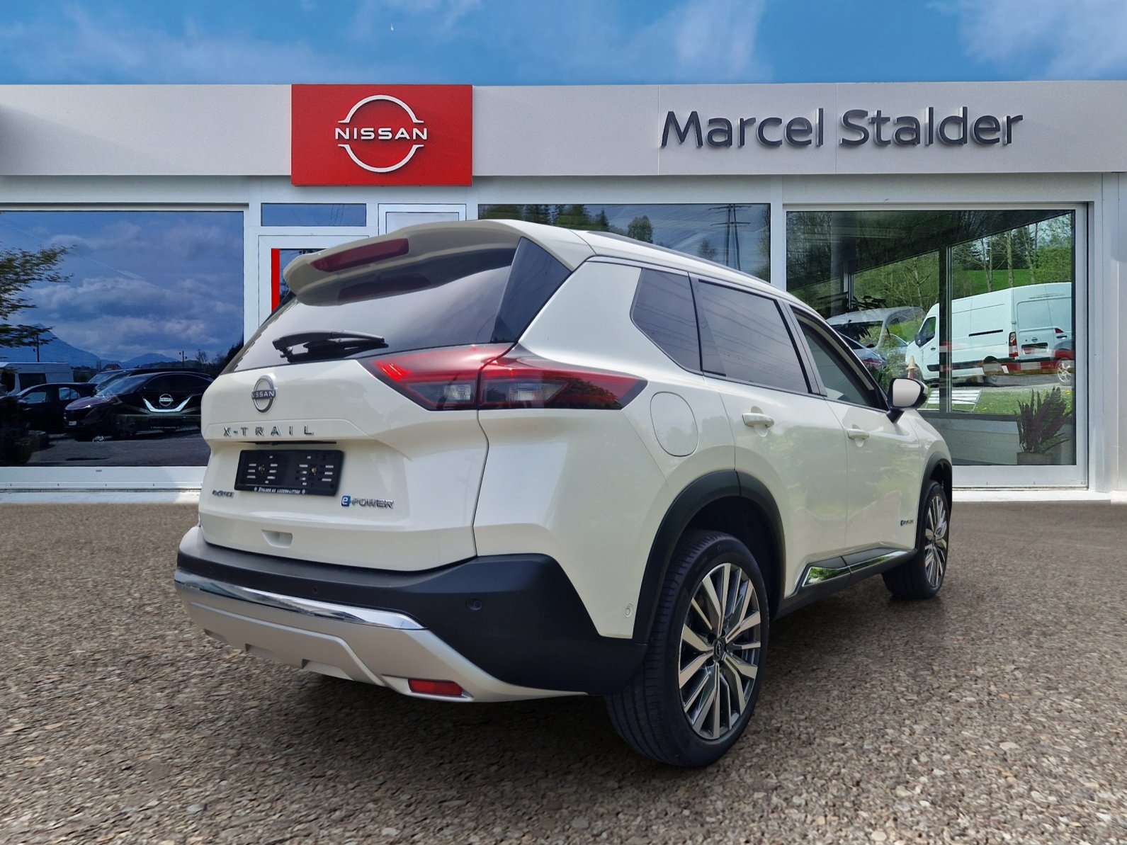 NISSAN X-Trail 1.5 VC-T e-Power 4WD 7 Sitze Tekna+, Benzin, Occasion / Gebraucht, Automatik - 4