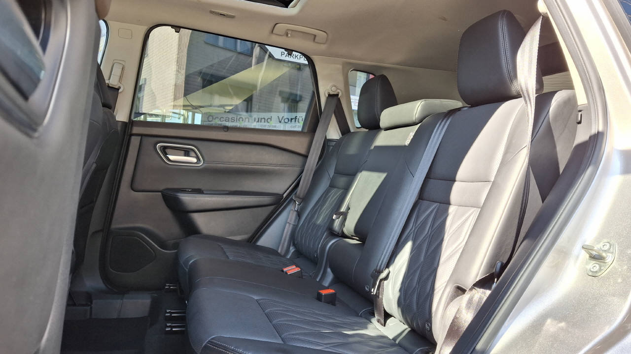 NISSAN X-Trail 1.5 VC-T Tekna+ e-4orce, Voll-Hybrid Benzin/Elektro, Occasion / Gebraucht, Automatik - 7