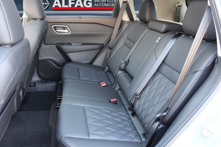 NISSAN X-Trail 1.5 VC-T Tekna+ e-4orce 7P, Full-Hybrid Petrol/Electric, Second hand / Used, Automatic - 7
